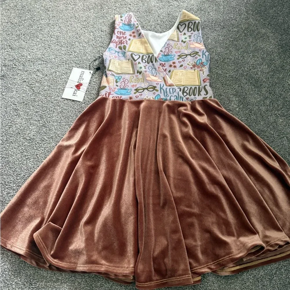Malia + Kai Book Lover Twirl Velvet Skirt Dress Sz 6